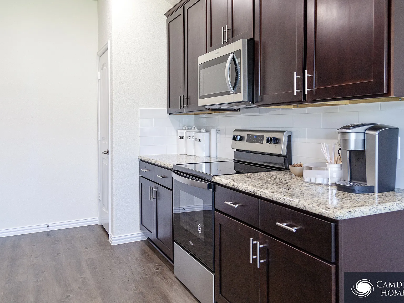 2124 Peppermint Ln — Photo 4