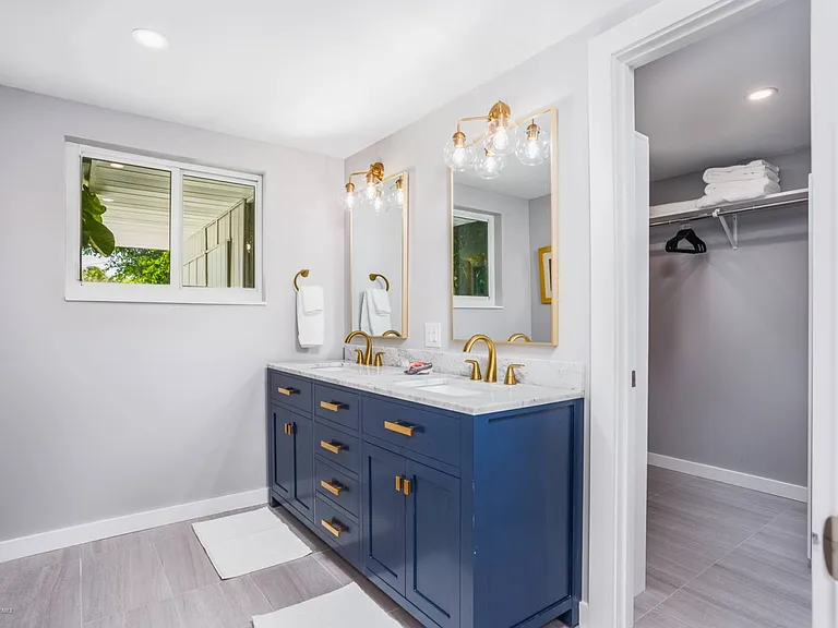 7412 Starfish Dr — Photo 20