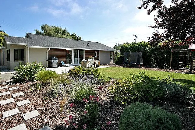 531 Kenyon Ave — Photo 18