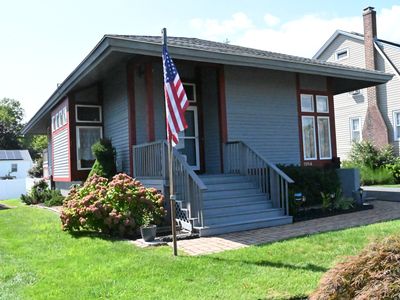 1264 Dean St, New Haven, CT, 06512
