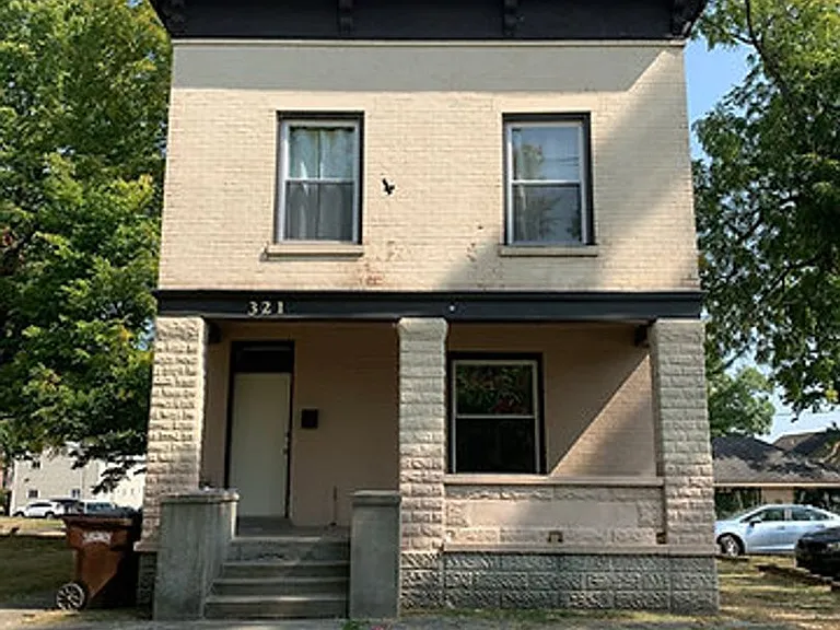 321 S Main St — Photo 1