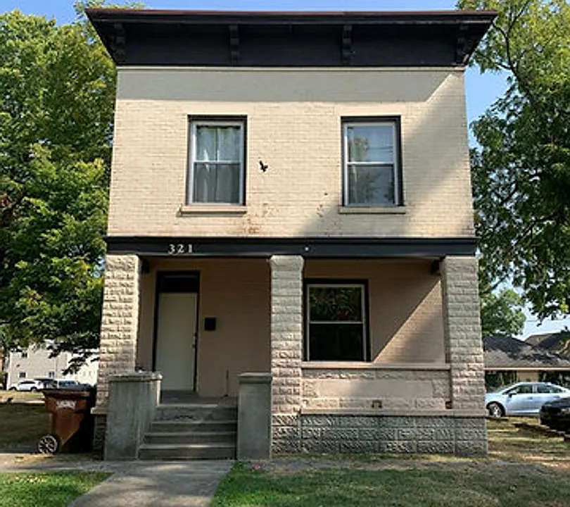 321 S Main St