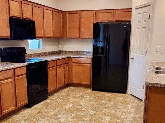 2nd image of 1712 E Grove St #1