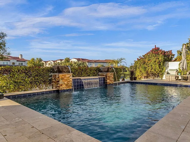 3210 S Waterfront Dr — Photo 3
