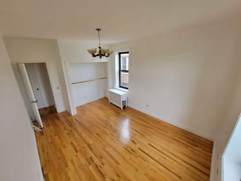 1st image of 4410 Cayuga Ave APT 6E