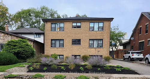 112 Alder Cres #301 Photo 1