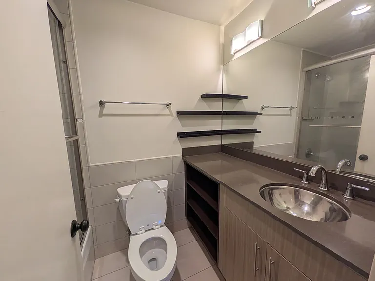 500 5th Ave W #101 — Photo 15