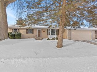 1519 N Benjamin St, Port Washington, WI 53074