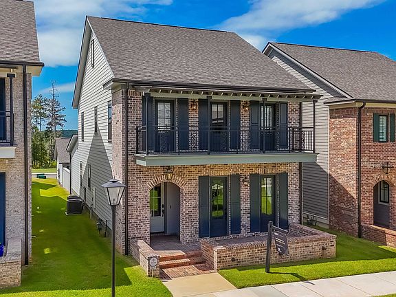 2nd image of 3026 Gentilly St