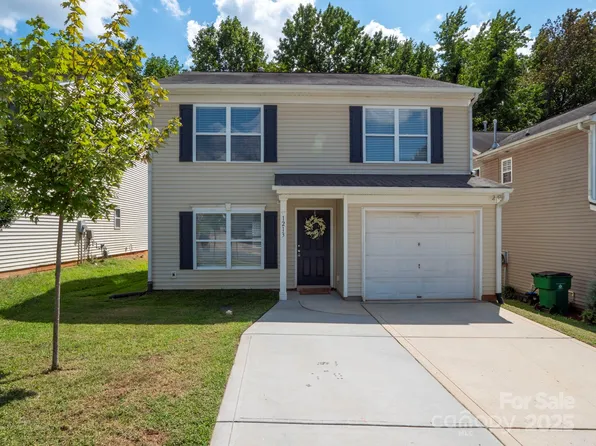 1213 Allegiance Dr, Charlotte, NC 28217