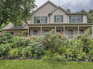 32 Silver Dr, Elizabethtown, PA 17022