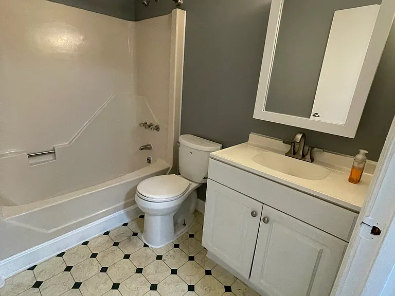 29 Old Hackett Hill Rd #1D — Photo 9