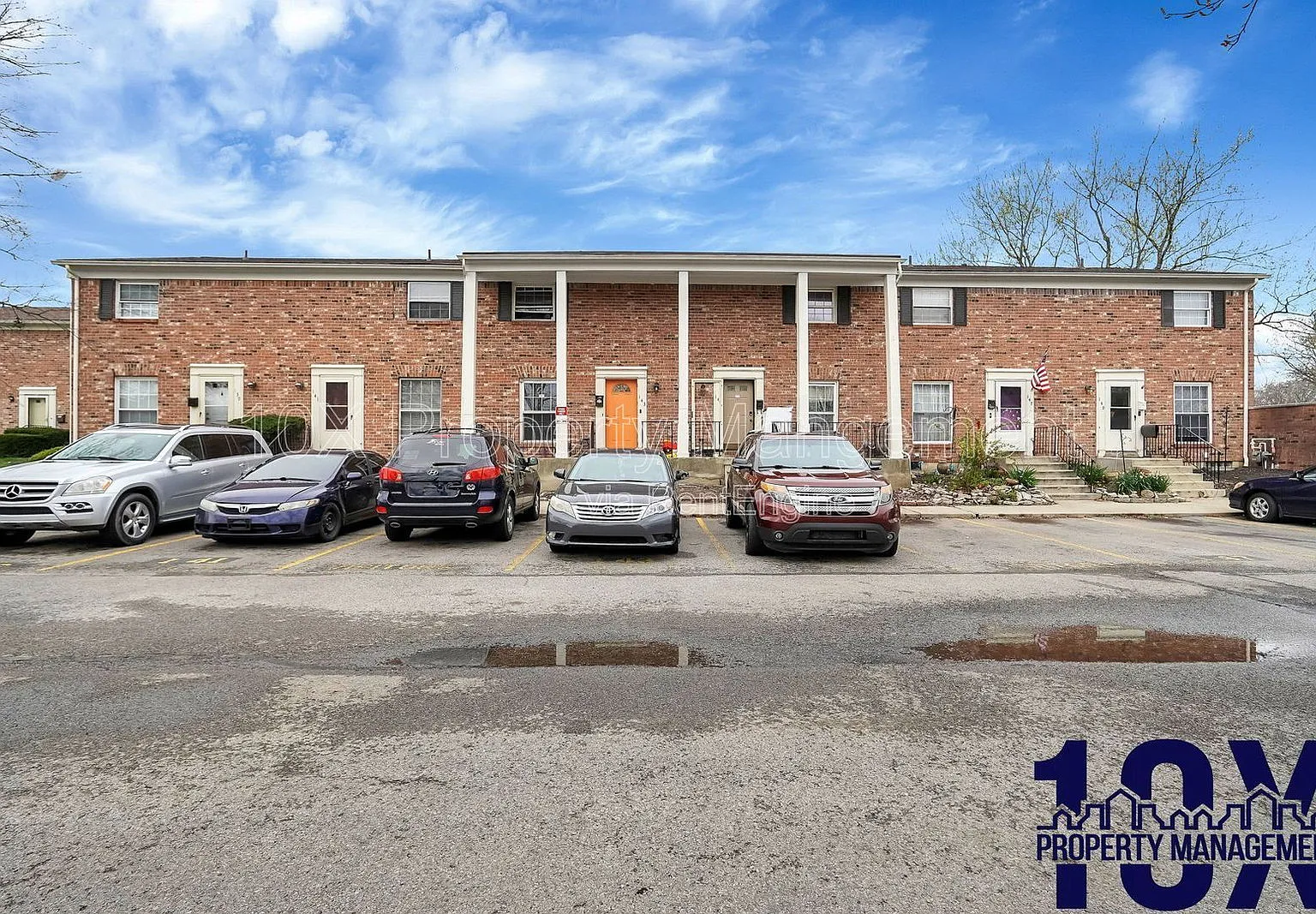 3 bed, 1.5 bath, 1140 sqft, $1,400 — Photo 2