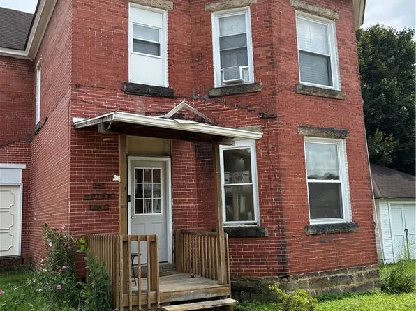 498 E High St, Kittanning, PA 16201