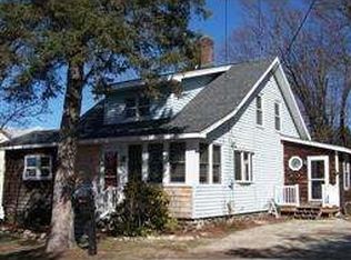 1 Airport Rd, North Grafton, MA 01536