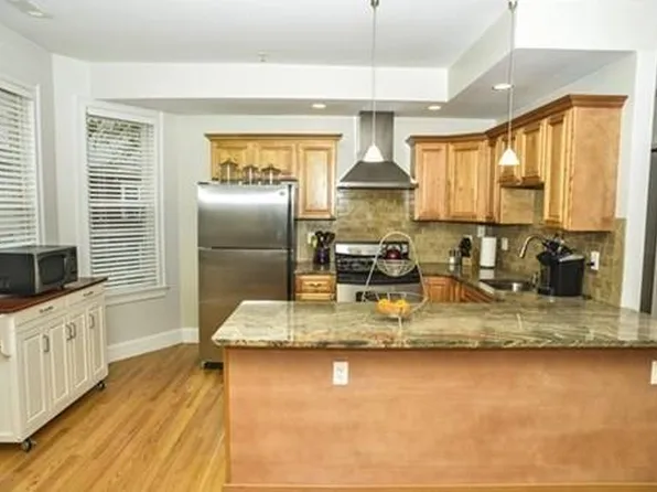 25 Aldrich St, Somerville, MA 02145