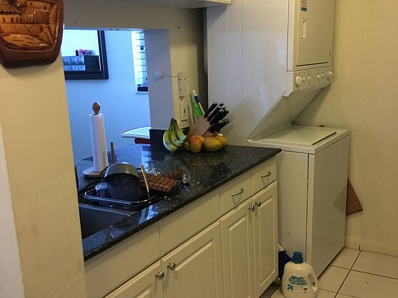 4th image of 80 S Shore Dr APT 401