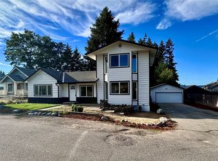 2641 E 2nd St, Pt Orchard, WA