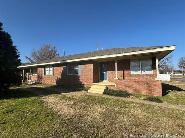 2743 E 3rd St, Tulsa, OK 74104