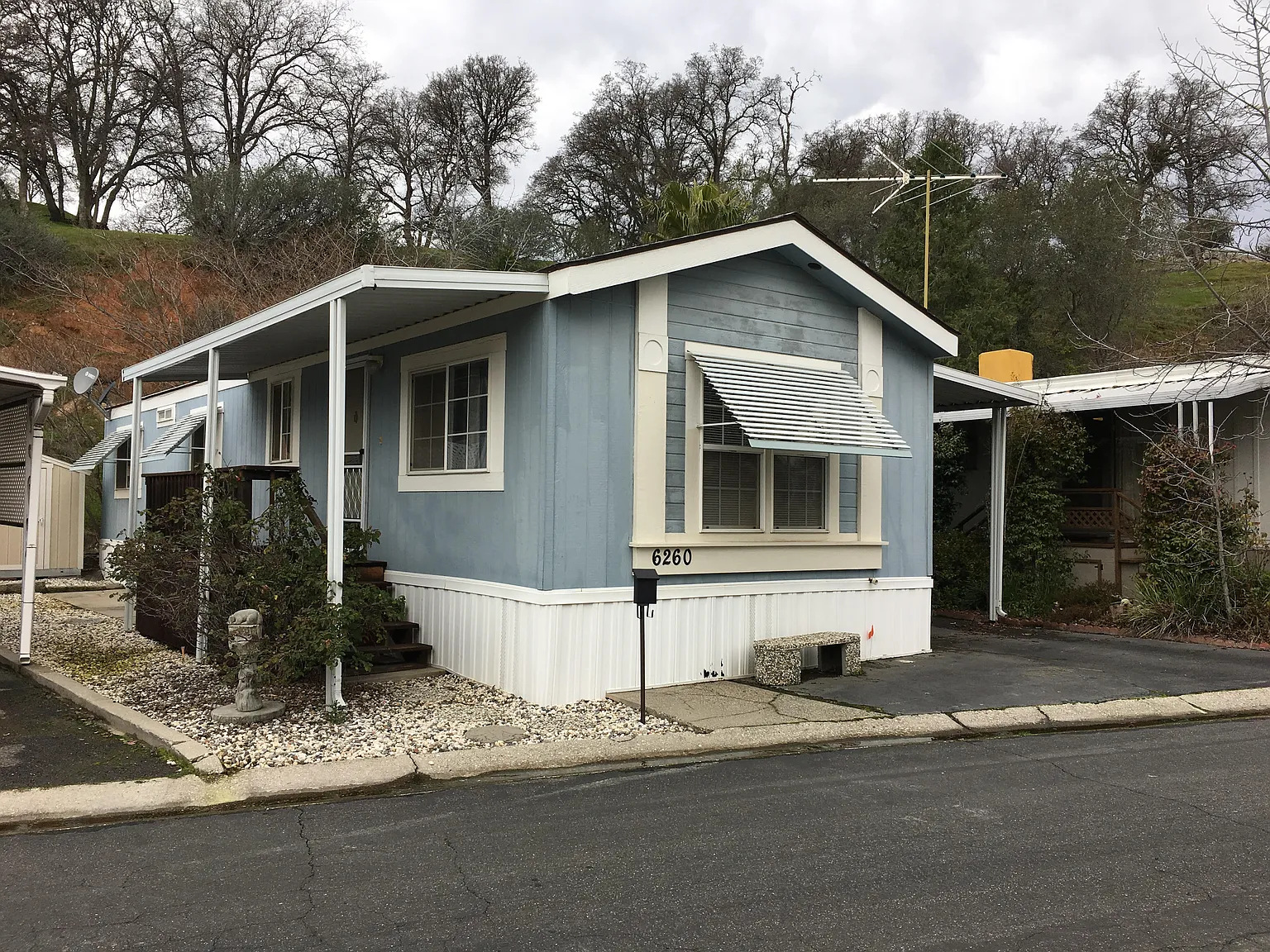 6260 Nob Hill Dr photo 1