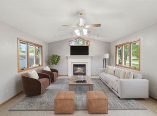 95 Gray Ave, Waukee, IA 50263