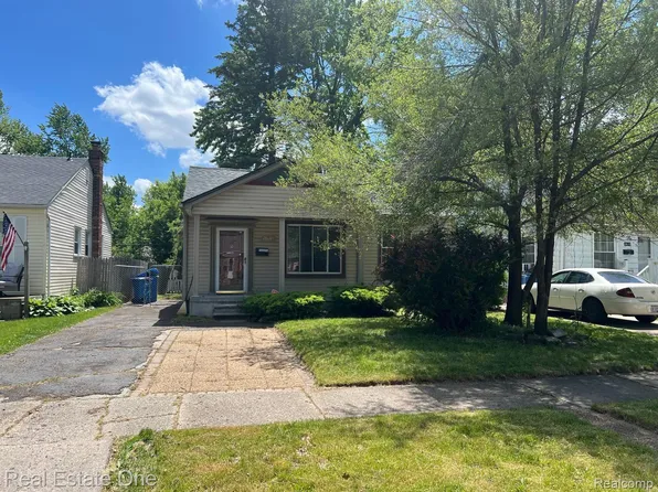 26205 Pennie St, Dearborn Heights, MI 48125