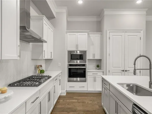 685 Stickley Oak Way, Woodstock, GA 30189