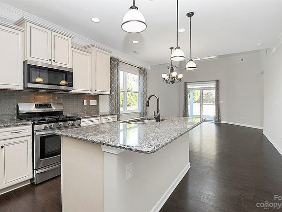 5th image of 13243 Savannah Point Dr