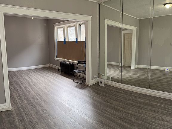 3rd image of 7621 S Saint Lawrence Ave
