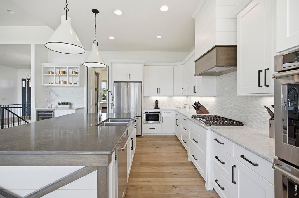 316 Duesenberg Ln