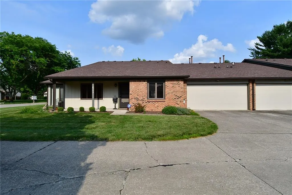 8443 S Chapel Pines Dr photo 1
