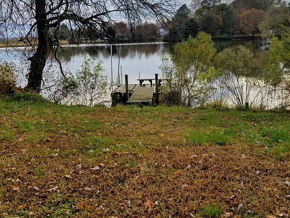 4th image of 40620 Waterview Dr