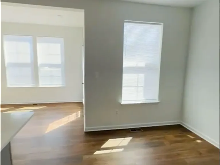 37 Abigail St — Photo 12