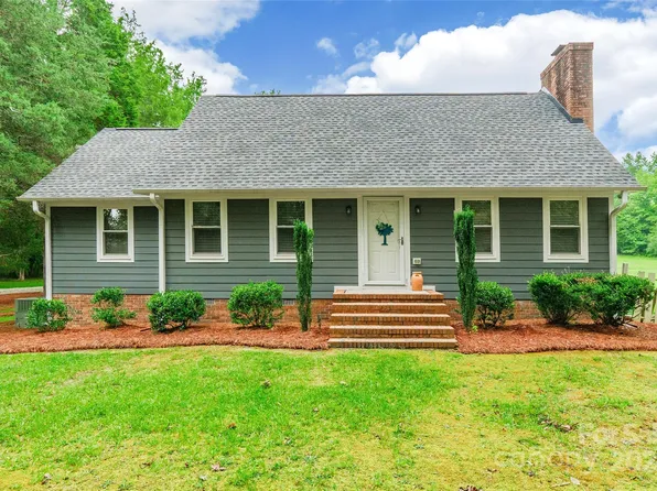 987 Craigbrow Cir, Chester, SC 29706