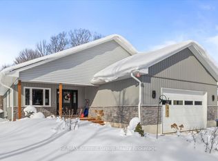 135 Confederation Dr, Holland Centre, ON N0H1R0