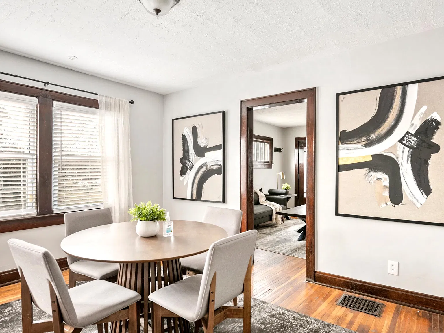 257 Southwood Ave — Photo 4