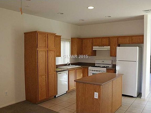 4th image of 3536 Carisbrook Dr