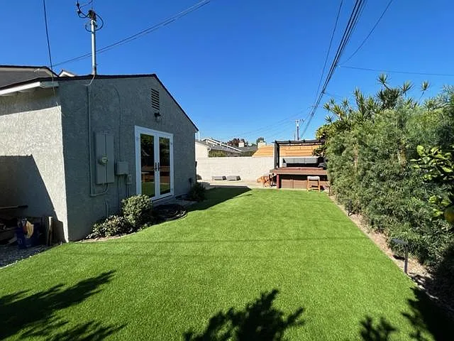 3662 Karen Ave — Photo 32