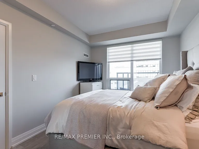 3600 Highway 7 Rd #803 — Photo 10