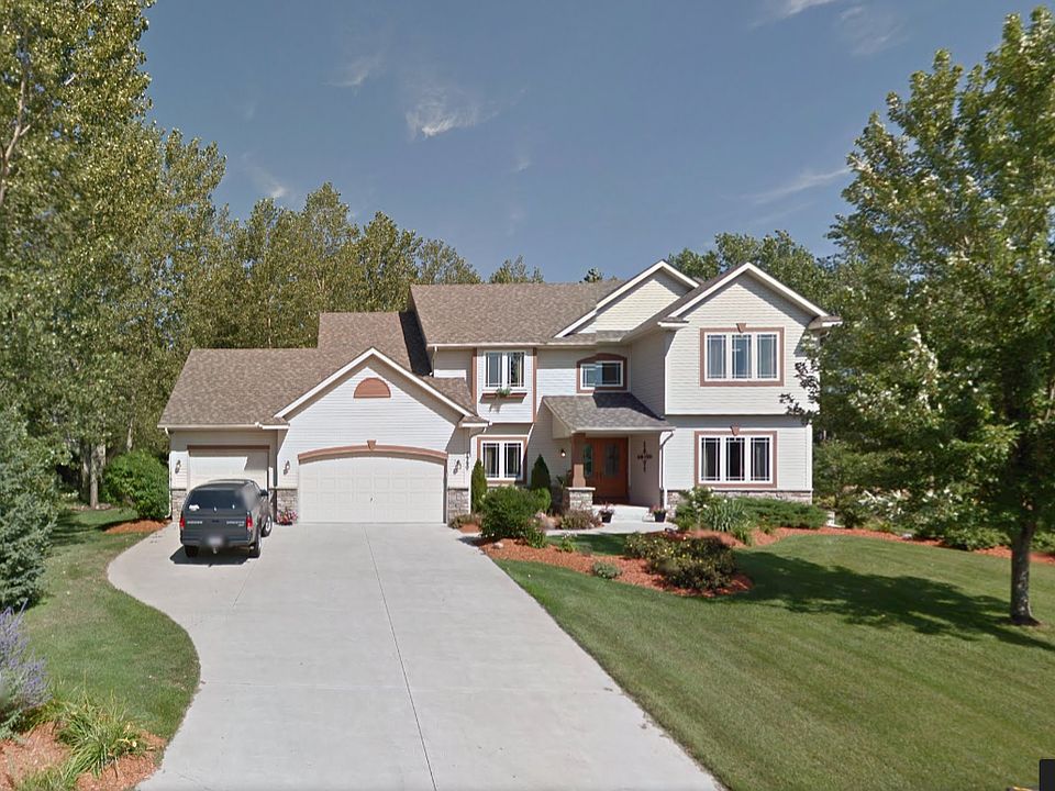 1st image of 19600 Cambridge Ct