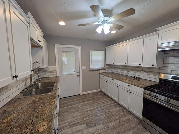 5th image of 310 Camellia Ave