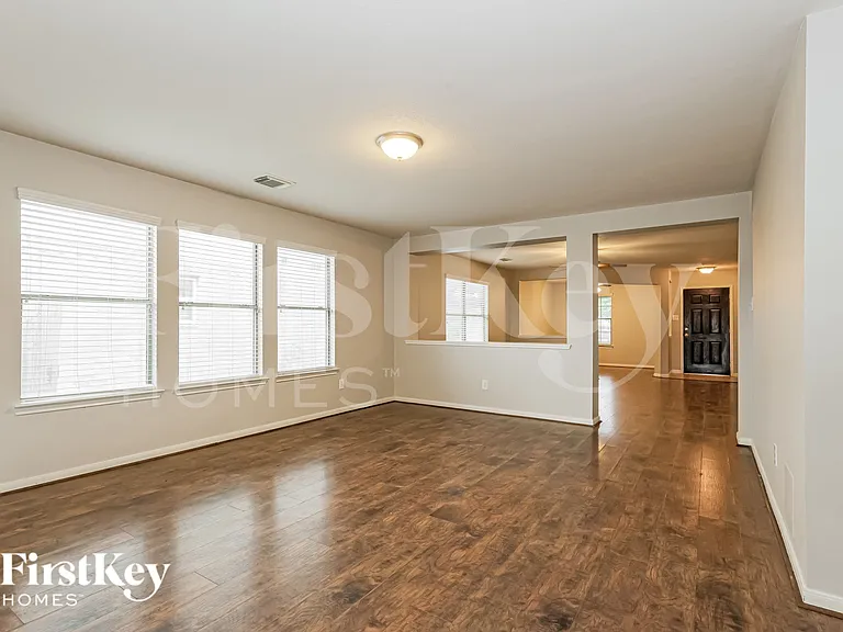29311 Legends Hill Dr — Photo 11