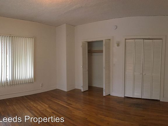 5th image of 1830 Grace Ave APT 08