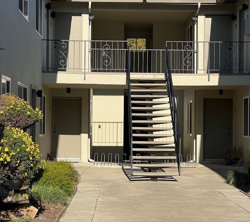 1st image of 830 Boysen Ave #10