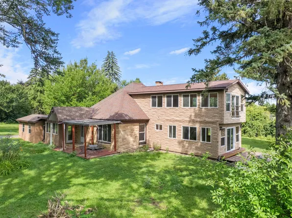 813 7th St, Madison Lake, MN 56063