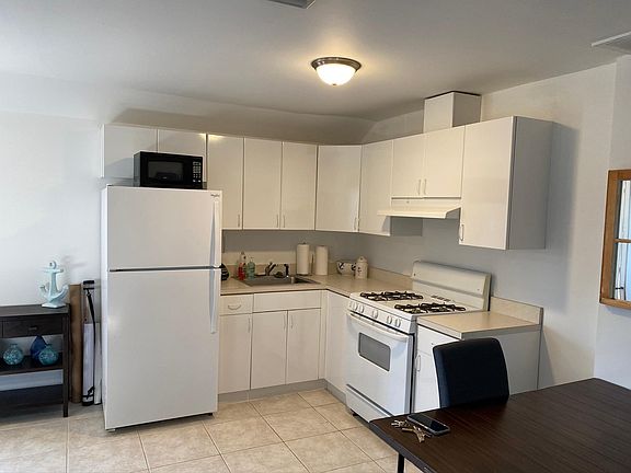 2nd image of 106 Bartow Ave Floor 2