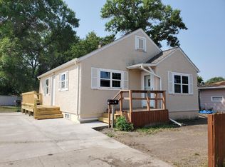 621 5th St NW, Jamestown, ND 58401