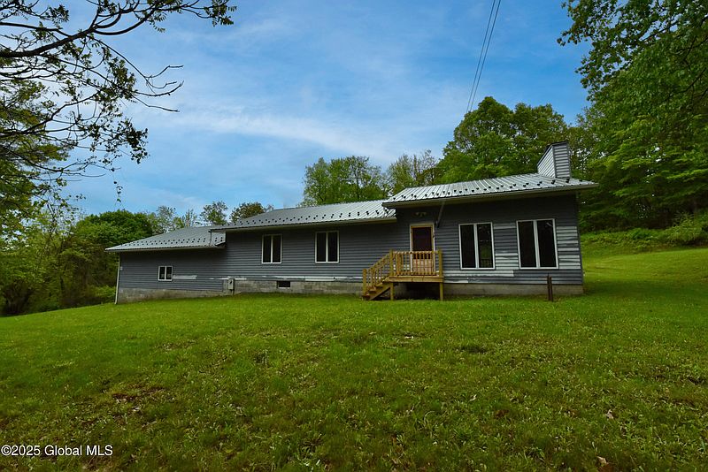 3rd image of 442 State Highway 349