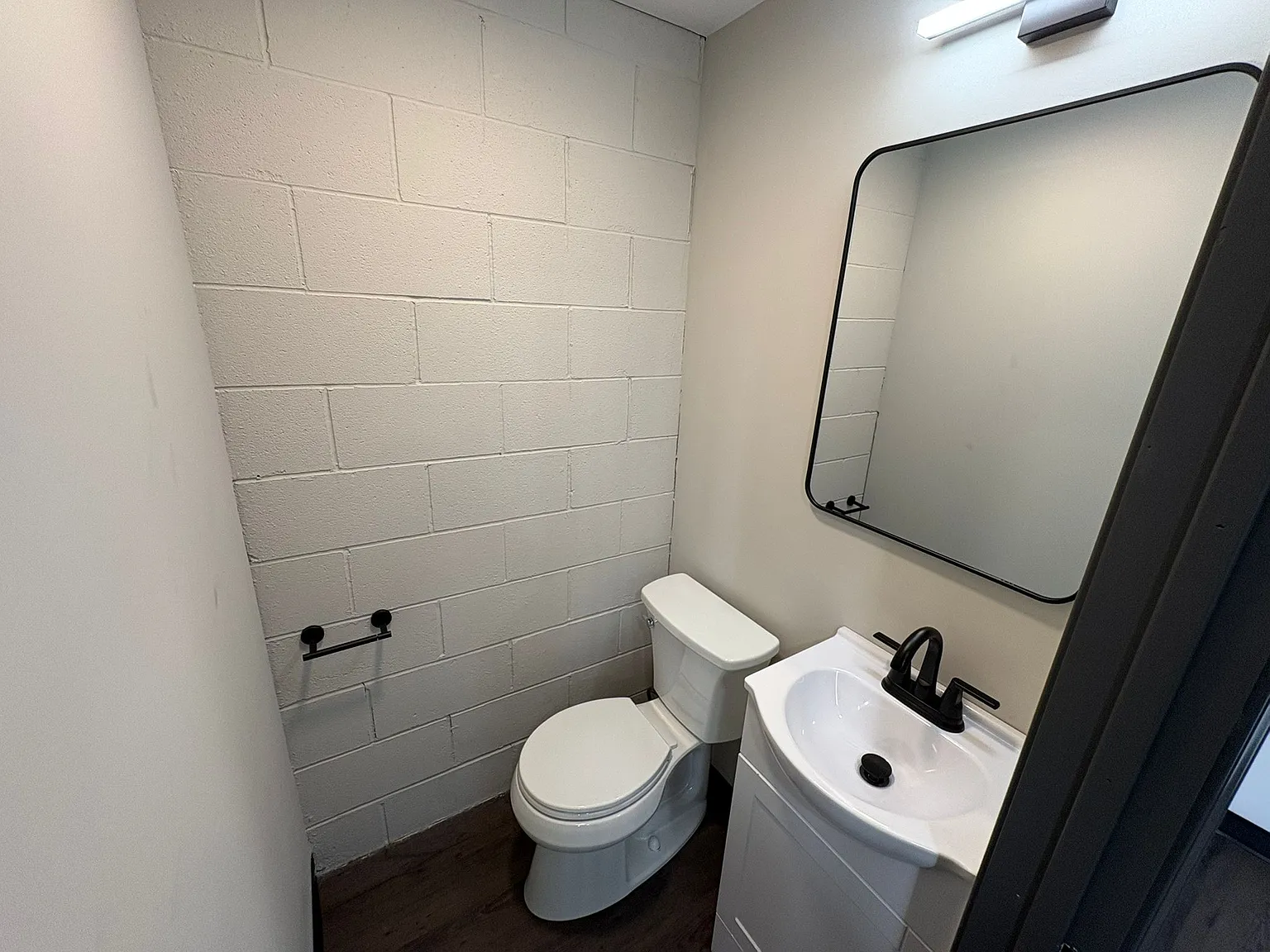 572 S Nelson Rd Columbus, OH 43205 - J — Photo 3