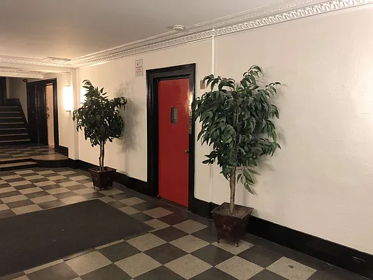 Rented by Avi Realty Manhattan | media 11